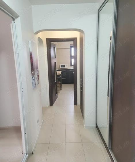 Apartament cu 3 camere decomandat în Drumul Taberei