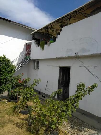Casă în Ghindeni