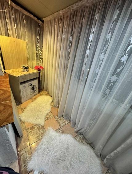 Apartament cu 2 camere decomandat în Rovine
