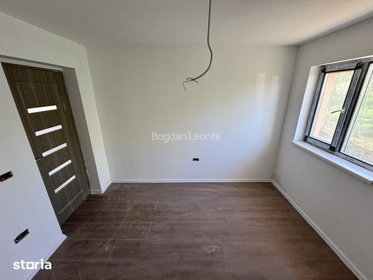 475 mp teren! 2 BAI! CANALIZARE!Incalz in pard! Casa 4 camere, Tomesti