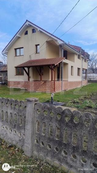 Casă cu 4 camere cu Teren 614 Mp în Central