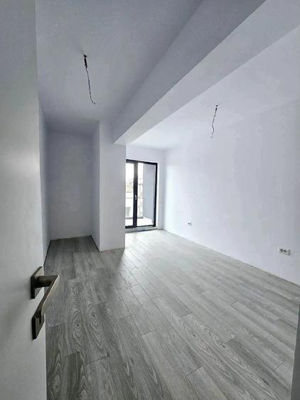 Apartament cu 2 camere semidecomandat în Titan