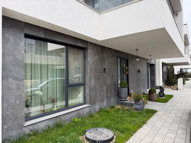 Casă individuală cu 6 camere cu Piscina în Tunari