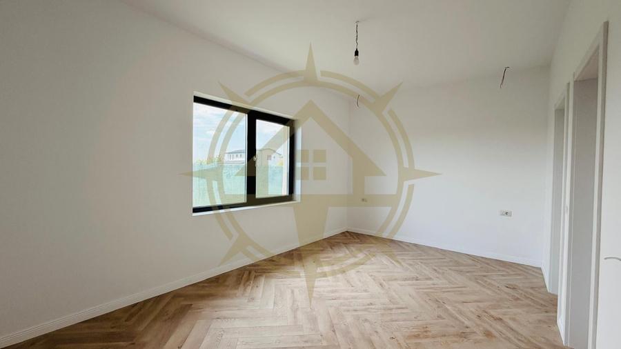 Casă cu 4 camere cu Teren 685 Mp în Corbeanca