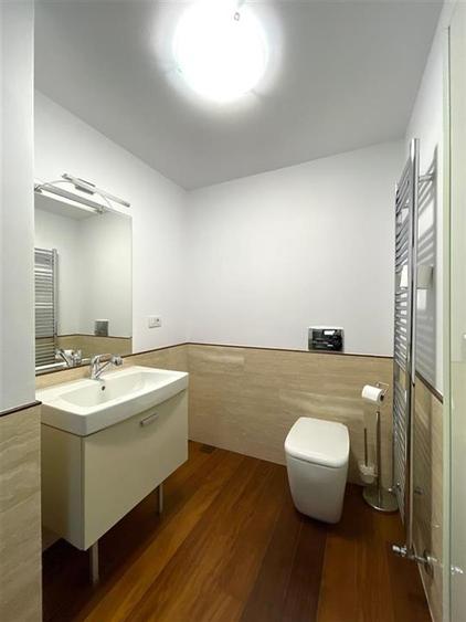 Apartament cu 3 camere semidecomandat, mobilat în Kiseleff