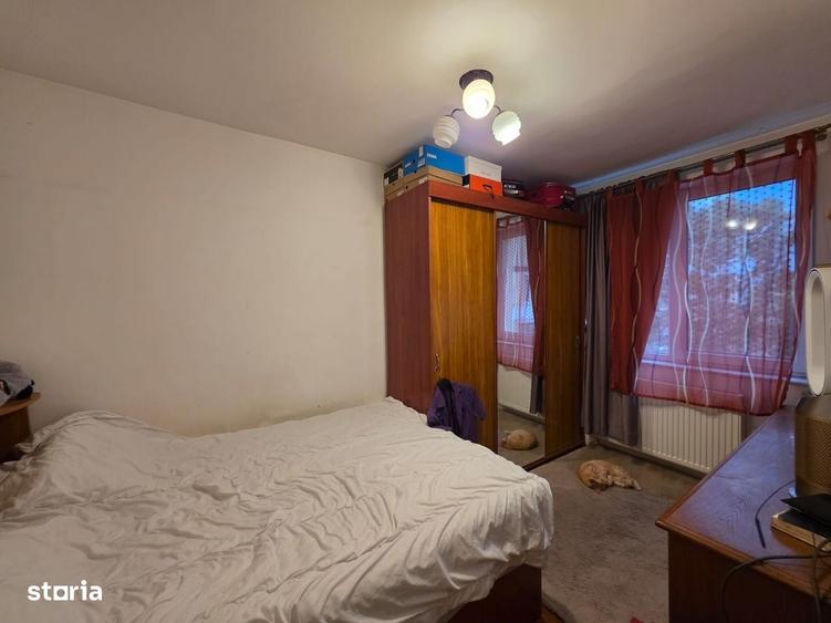 Apartament cu 3 camere decomandat în Deve