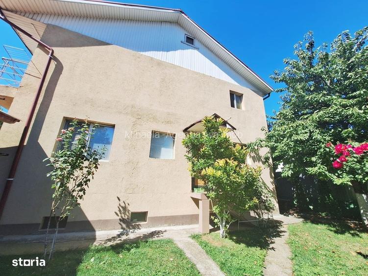 Vila 4 camere, garaj, utilata, Bacau,Cartierul CFR