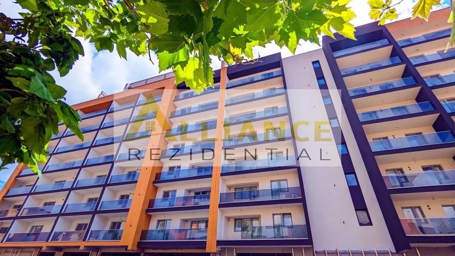 Garsonieră decomandată în Sud