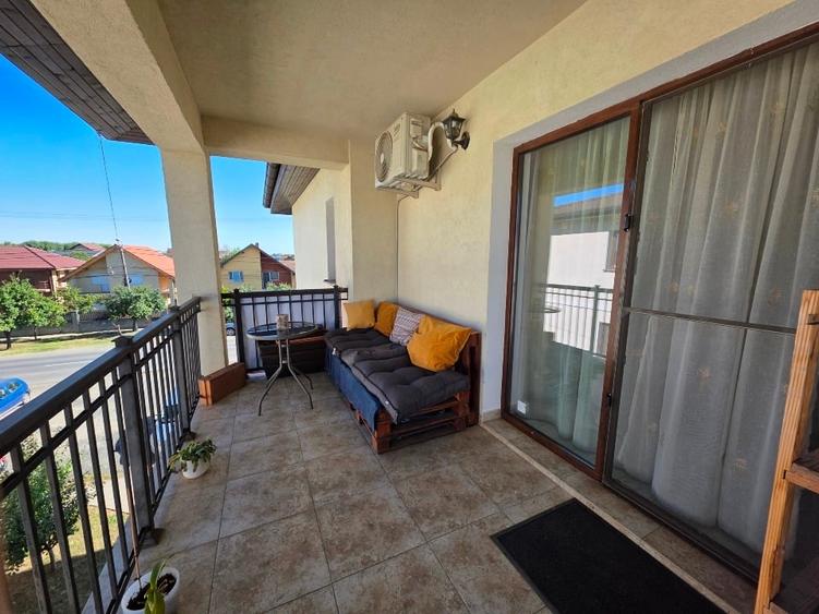 Apartament cu 2 camere semidecomandat, mobilat în Giroc
