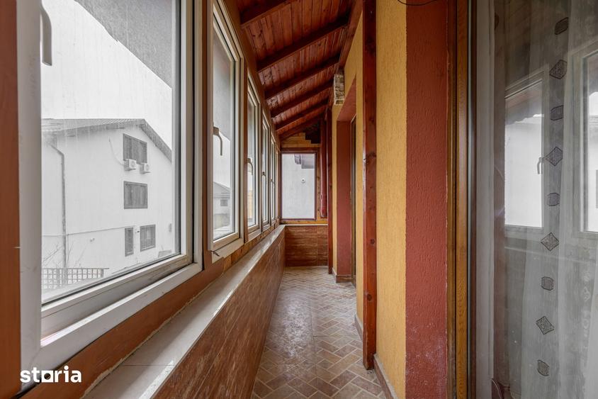 Vila spa?ioasa S+P+1+M | 306 mp utili | Trapezului | 9 camere | 4 Bai - 6