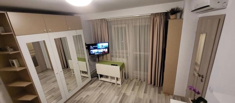 Garsonieră semidecomandată, mobilată în Timpuri Noi