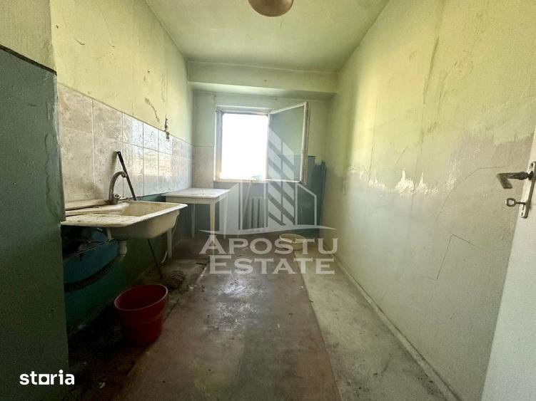 Apartament cu 2 camere decomandat în Dâmbovița
