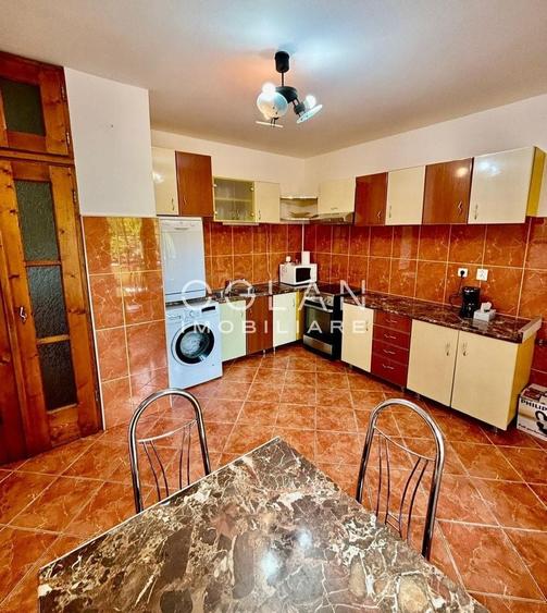 Casă individuală cu 5 camere cu Canalizare în Calea Dumbrăvii