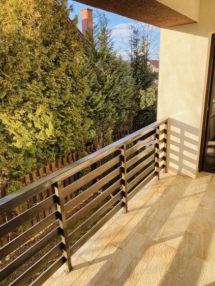 Apartament cu 2 camere decomandat în Tractorul