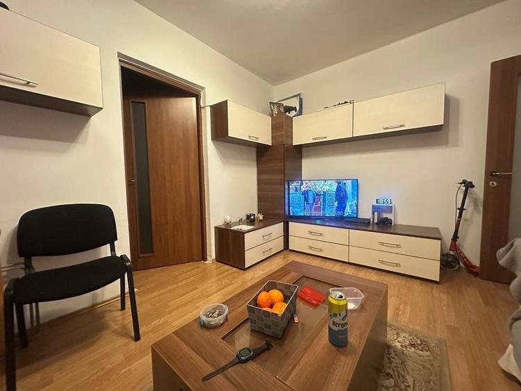 Vand apartament 2 camere zona Mediu - 5