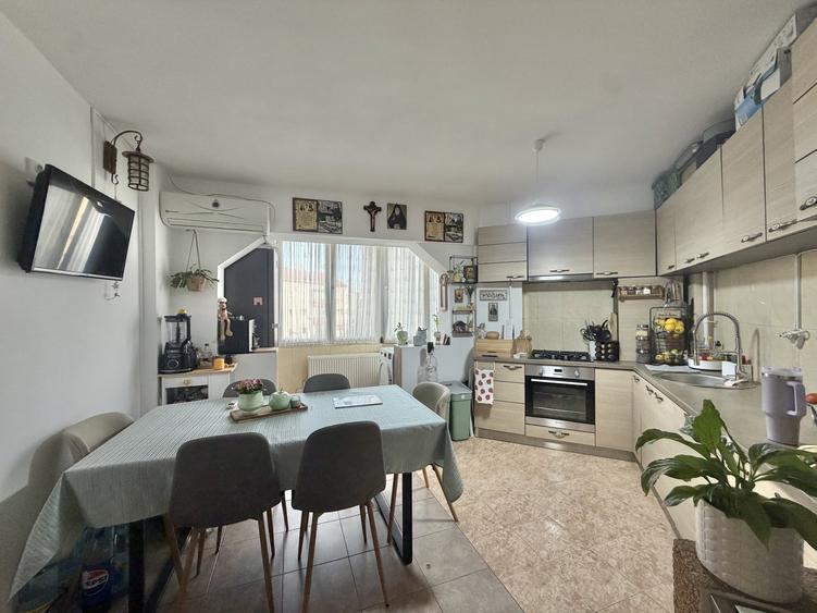 Apartament cu 2 camere decomandat, mobilat în Dâmbovița