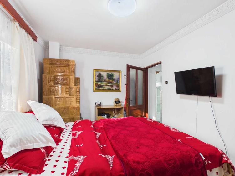 Casă individuală cu 2 camere cu Teren 1270 Mp în Cozieni