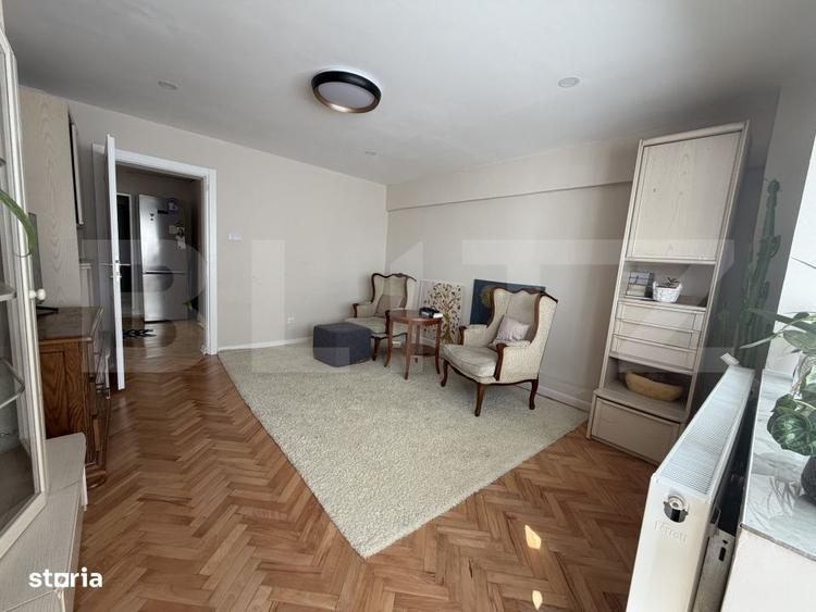 Apartament cu 4 camere decomandat, mobilat în Central — fotografia 3