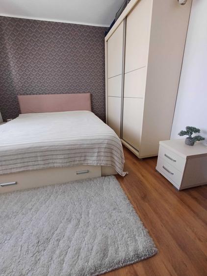 Apartament cu 2 camere semidecomandat în Micro 3