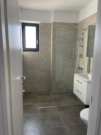 Apartament cu 2 camere decomandat, mobilat în Kamsas