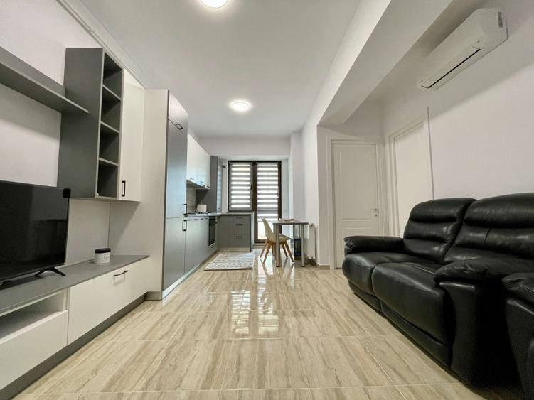 Apartament cu 2 camere semidecomandat în Ultracentral