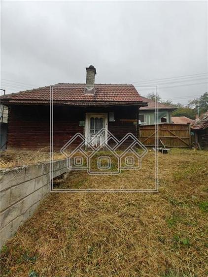 Teren Construcții intravilan de 295 mp, în Săliște