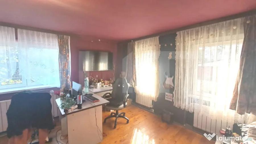 Casă cu 5 camere cu Teren 1350 Mp în Hălchiu