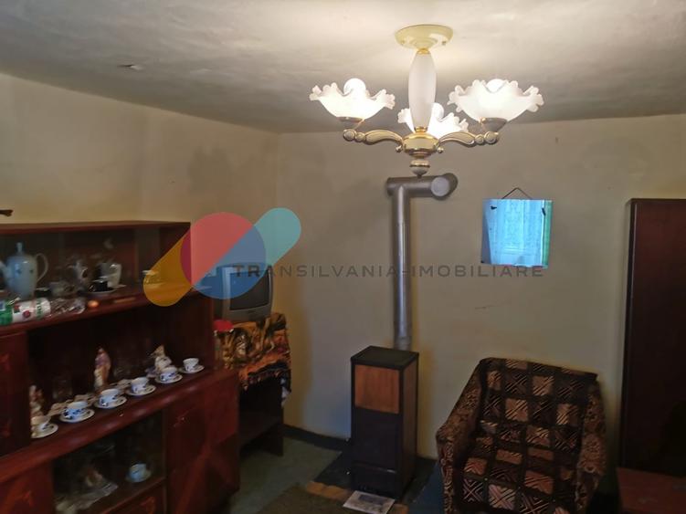 Casă individuală cu 3 camere cu Teren 8000 Mp în Mociu