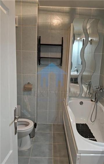 Apartament cu 3 camere decomandat în Zorilor