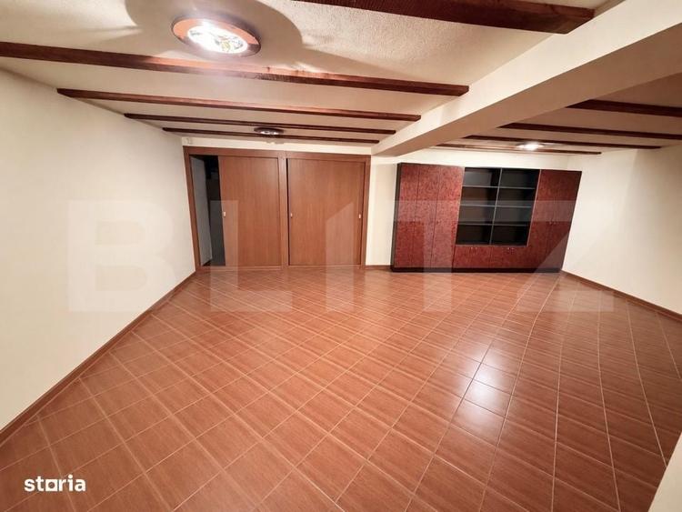 Casa 5 dormitoare, 300 mp, subsol, teren 2026 mp, zona Cetate - 6