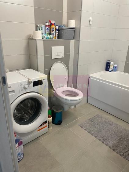 Apartament cu 2 camere semidecomandat, mobilat în Prelungirea Ghencea