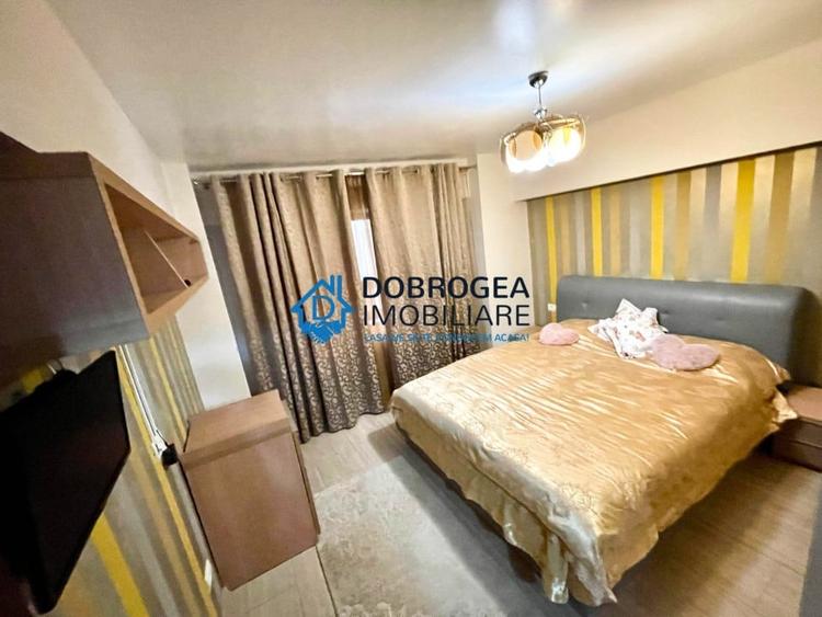 Apartament cu 5 camere decomandat, mobilat în Ultracentral