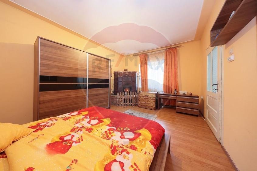 Casă individuală cu 4 camere cu Teren 599 Mp în Cristian