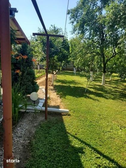Casă cu 4 camere cu Teren 1100 Mp în Central