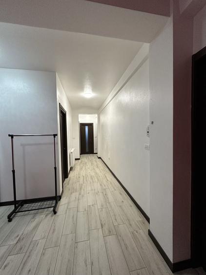 Inchiriez APARTAMENT (blocul de la Raiffaisen Bank). Curat, modern, utilat, bloc nou. - 2