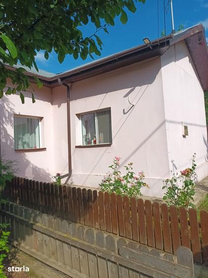 Casă cu 3 camere cu Teren 1321 Mp în Nana