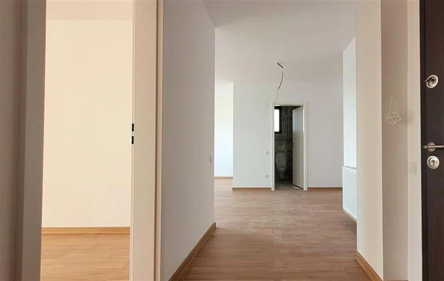 Apartament cu 3 camere decomandat în Șelimbăr — fotografia 3