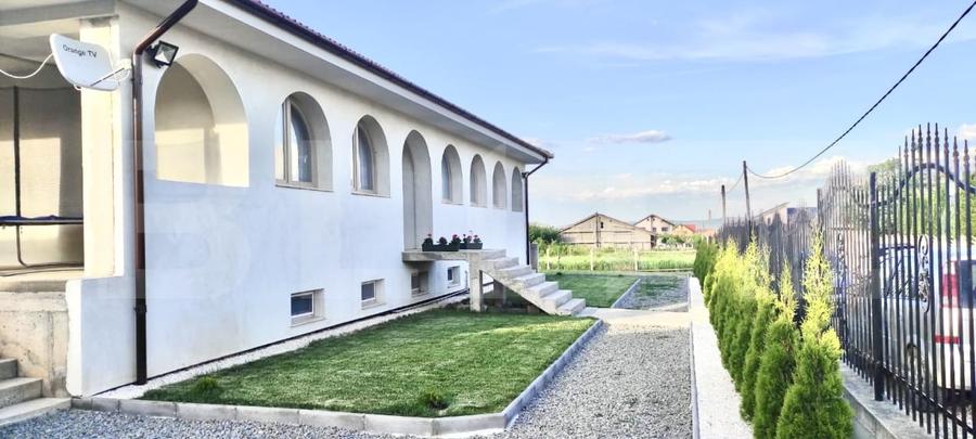 Casă individuală cu 6 camere cu Teren 1200 Mp în Cetate