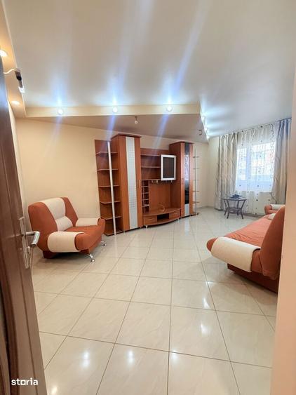 Apartament cu 3 camere, mobilat în Nicolina