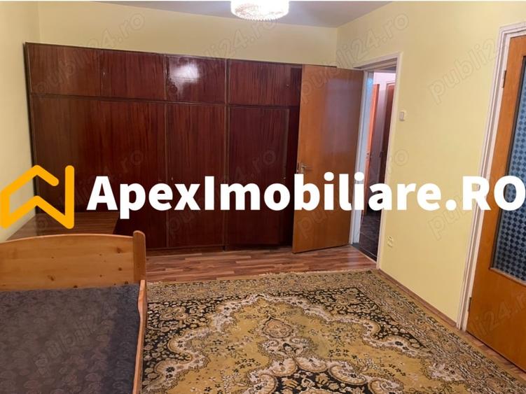 Apartament cu 3 camere decomandat, mobilat în Drumul Taberei