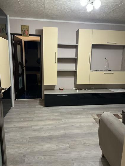 Apartament cu 2 camere decomandat în Decebal