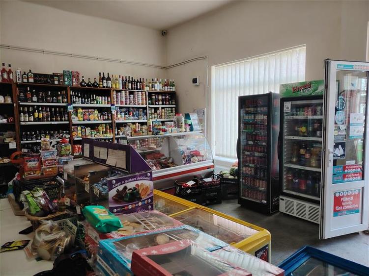 Spațiu comercial, de 92 mp, în Remetea