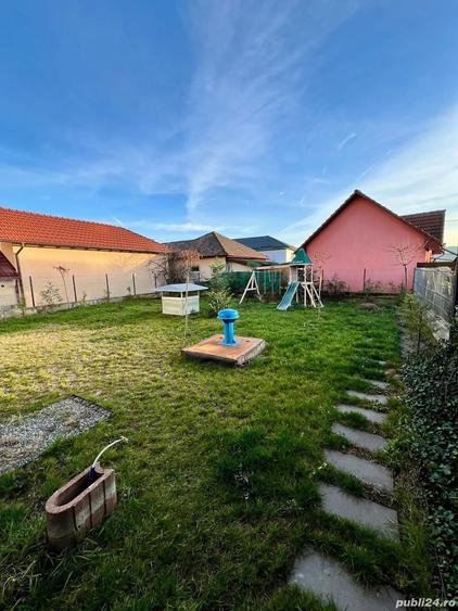 Apartament cu 3 camere semidecomandat în Semicentral