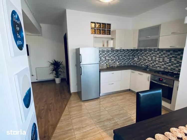 Apartament cu 3 camere decomandat, mobilat în Dămăroaia