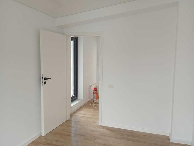 Apartament cu 2 camere semidecomandat în Grozăvești