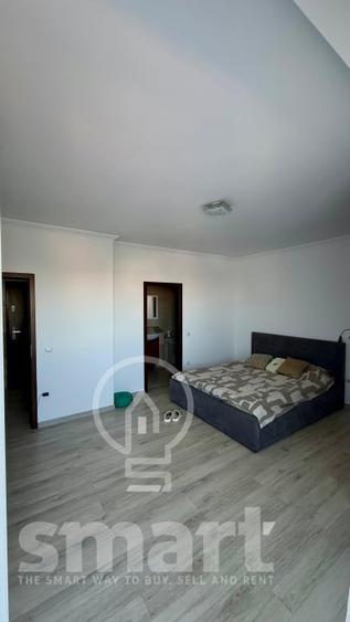 Apartament cu 3 camere semidecomandat, mobilat în Între Lacuri