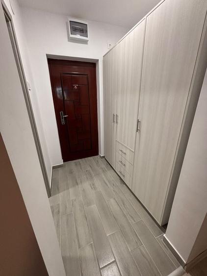 Garsonieră decomandată în Exterior Vest