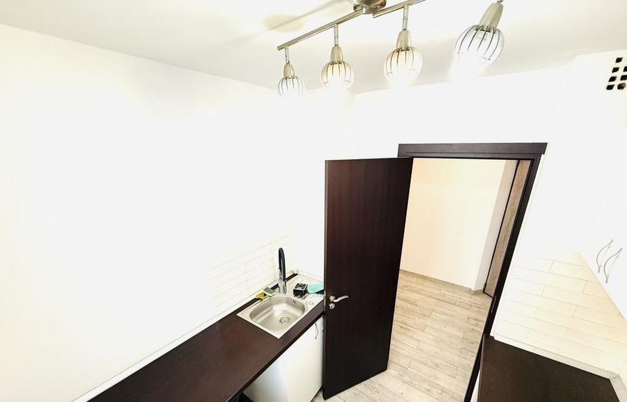 Apartament cu 3 camere decomandat, mobilat în Crângași