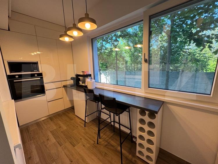Apartament cu 3 camere decomandat, mobilat în Lăpuș Argeș