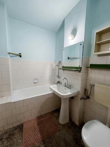 Apartament cu 4 camere semidecomandat în Drumul Taberei